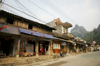 Giư h&ograve;n cho pho co Dong Van, Ha Giang